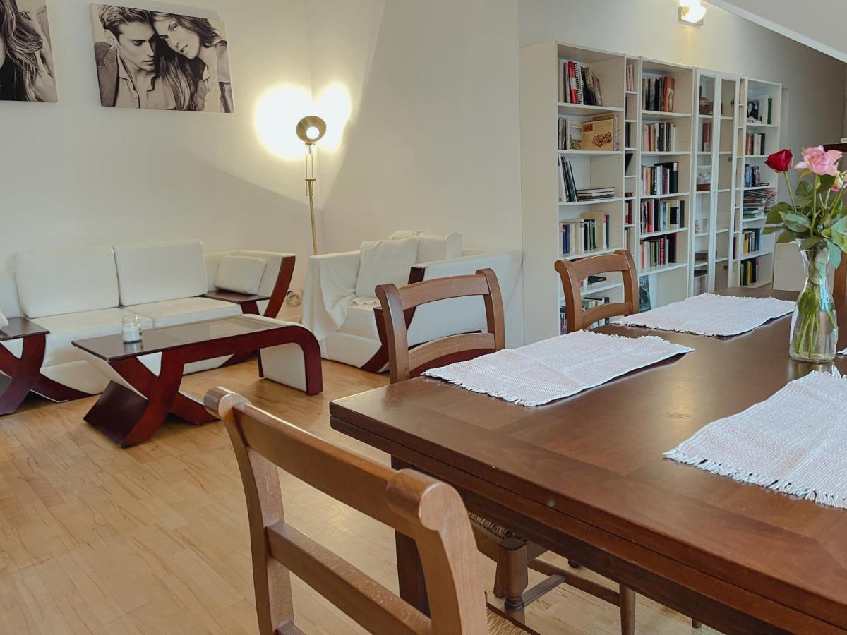 Luxury 150M2 Suite In Most Desirable Area Of Historic Central Виена Екстериор снимка