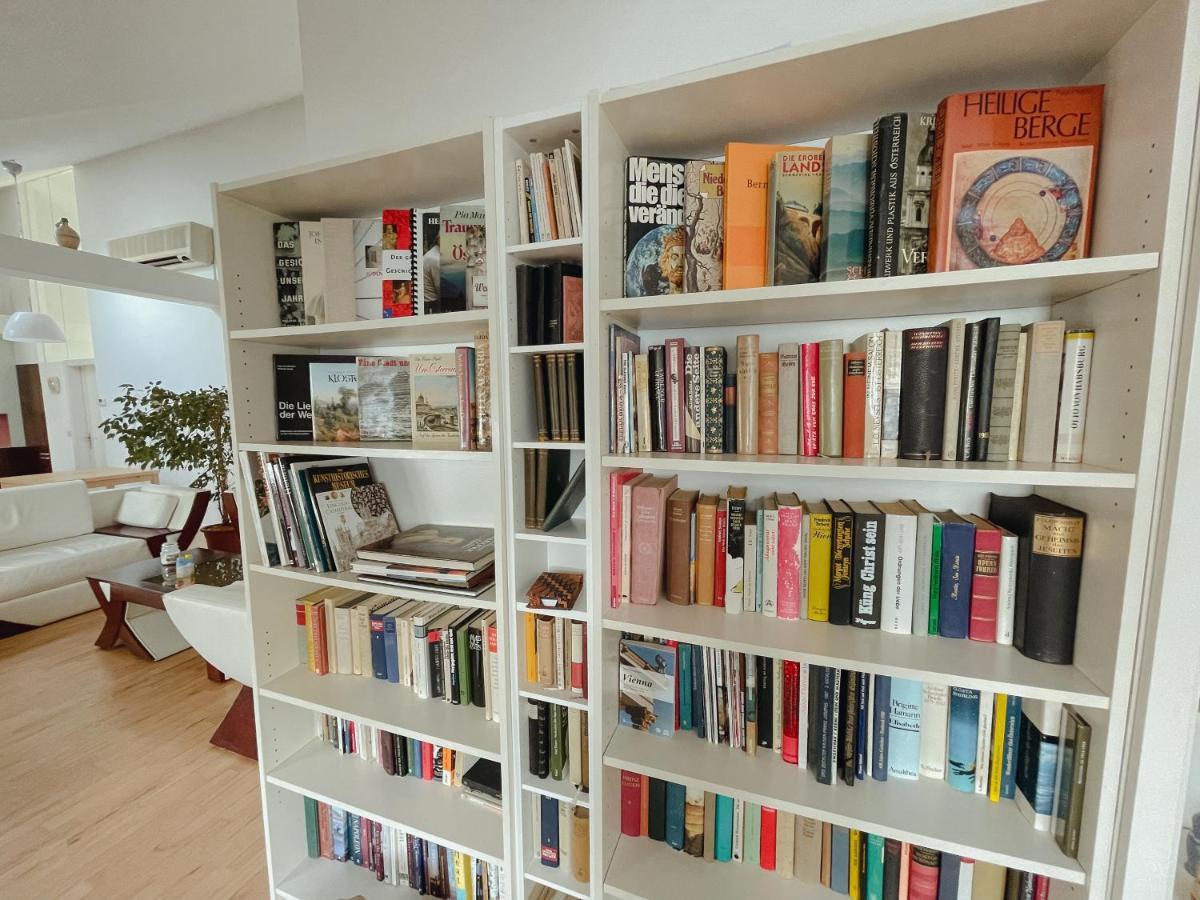Luxury 150M2 Suite In Most Desirable Area Of Historic Central Виена Екстериор снимка